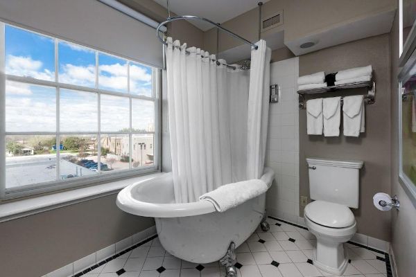 LaSalle Boutique Hotel and The Downtown Elixir and Spirits (Bryan)